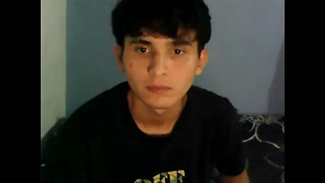 Snapshot of Charley_quin chatting on December 2024 12:17:01 AM Charley quin online show from December 2024 12:17:01 AM