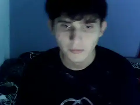 Snapshot of Charley_quin chatting on December 2024 12:31:02 AM Charley quin online show from December 2024 12:31:02 AM