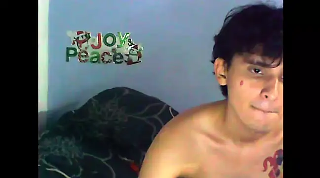 Snapshot of Charley_quin chatting on December 2024 02:42:01 AM Charley quin online show from December 2024 02:42:01 AM