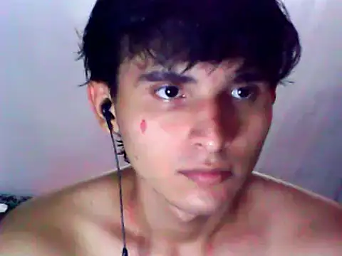 Snapshot of Charley_quin chatting on February 2025 11:41:02 PM Charley quin online show from February 2025 11:41:02 PM