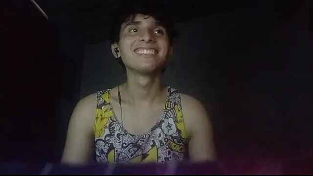 Snapshot of Charley_quin chatting on February 2025 11:45:01 PM Charley quin online show from February 2025 11:45:01 PM