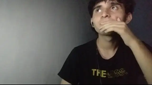 Snapshot of Charley_quin chatting on March 2025 03:11:01 AM Charley quin online show from March 2025 03:11:01 AM