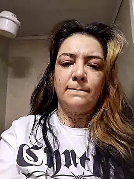 poisson ivy online show from September 2025 06:57:01 PM