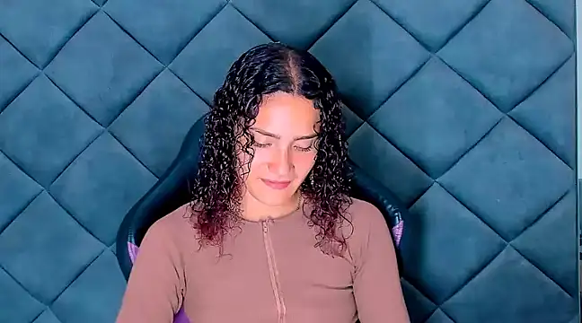 Nellyhills online show from February 2025 03:51:02 PM