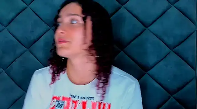 Nellyhills online show from February 2025 06:05:01 PM