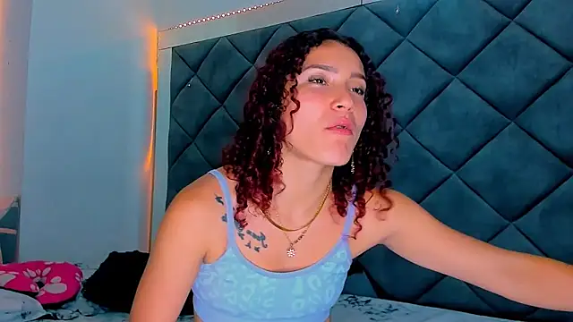 Nellyhills online show from February 2025 01:54:02 AM