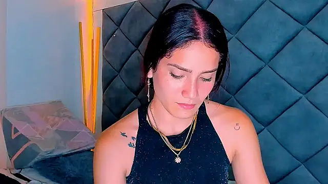 Nellyhills online show from February 2025 07:21:01 PM