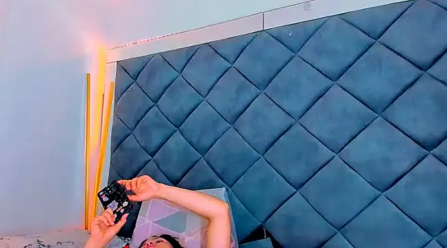 Nellyhills online show from February 2025 11:26:02 PM