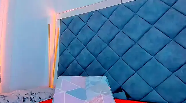 Nellyhills online show from February 2025 02:31:01 AM