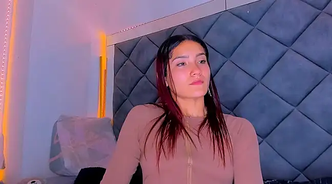 Nellyhills online show from March 2025 04:42:02 PM