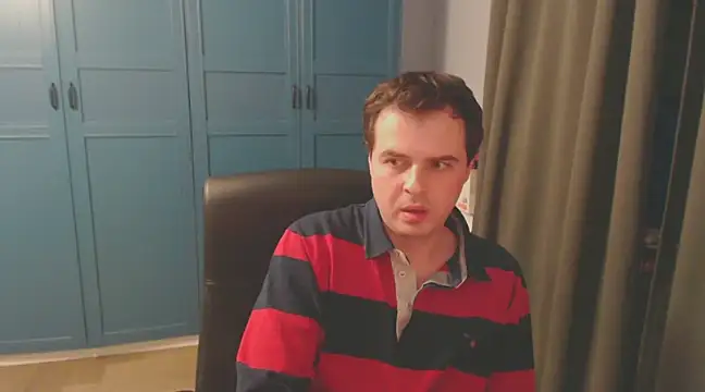 Snapshot of CuteMan33 chatting on January 2025 04:27:02 AM CuteMan33 online show from January 2025 04:27:02 AM