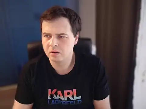 Snapshot of CuteMan33 chatting on December 2025 11:26:02 AM CuteMan33 online show from December 2025 11:26:02 AM