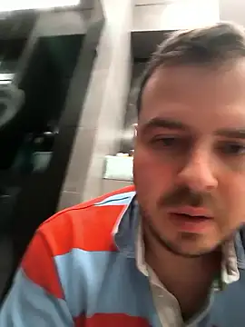 Snapshot of CuteMan33 chatting on January 2026 01:07:02 AM CuteMan33 online show from January 2026 01:07:02 AM