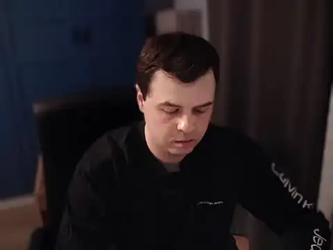 Snapshot of CuteMan33 chatting on March 2026 11:30:02 PM CuteMan33 online show from March 2026 11:30:02 PM