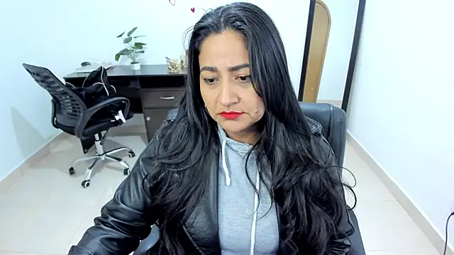 Adele Sweett online show from February 2025 12:22:02 PM