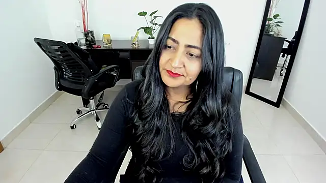 Adele Sweett online show from March 2025 04:30:02 PM