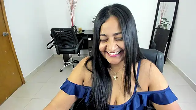 Adele Sweett online show from March 2025 04:25:01 PM