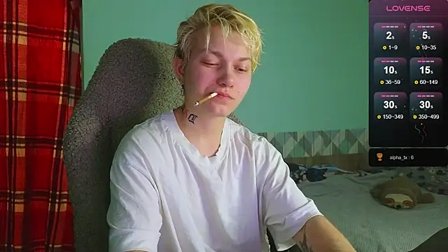 Snapshot of esajukyy chatting on December 2024 04:32:02 PM esajukyy online show from December 2024 04:32:02 PM