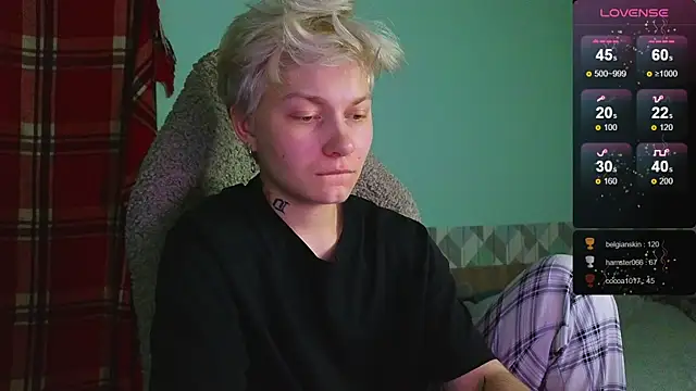 Snapshot of esajukyy chatting on December 2024 01:03:02 PM esajukyy online show from December 2024 01:03:02 PM