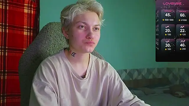 Snapshot of esajukyy chatting on January 2025 05:10:01 PM esajukyy online show from January 2025 05:10:01 PM