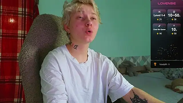 Snapshot of esajukyy chatting on January 2025 03:09:02 AM esajukyy online show from January 2025 03:09:02 AM