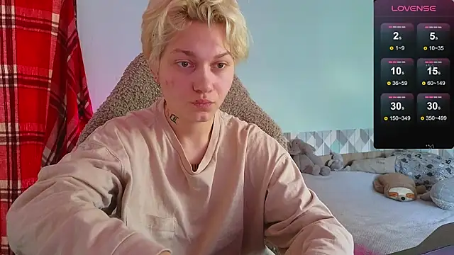 Snapshot of esajukyy chatting on January 2025 05:58:02 AM esajukyy online show from January 2025 05:58:02 AM