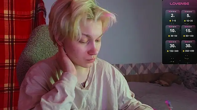 Snapshot of esajukyy chatting on January 2025 03:22:01 PM esajukyy online show from January 2025 03:22:01 PM