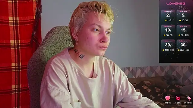 Snapshot of esajukyy chatting on January 2025 01:52:01 PM esajukyy online show from January 2025 01:52:01 PM