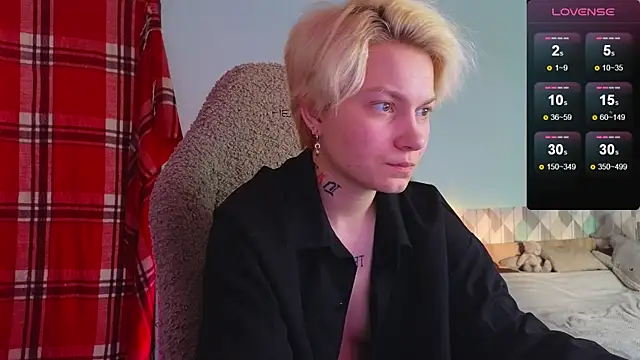 Snapshot of esajukyy chatting on February 2025 10:03:02 AM esajukyy online show from February 2025 10:03:02 AM