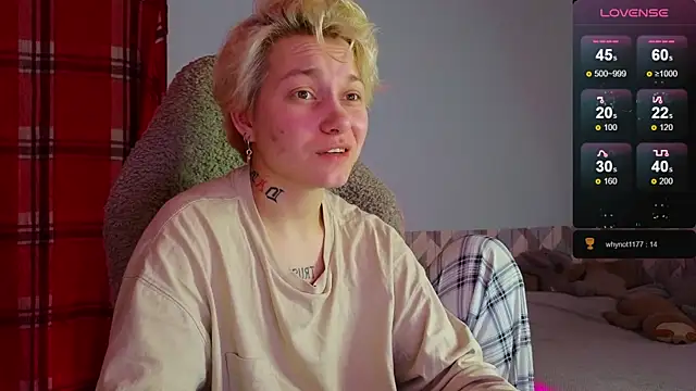 Snapshot of esajukyy chatting on February 2025 01:44:01 PM esajukyy online show from February 2025 01:44:01 PM