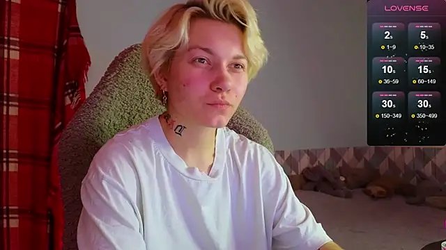 Snapshot of esajukyy chatting on February 2025 03:49:01 PM esajukyy online show from February 2025 03:49:01 PM