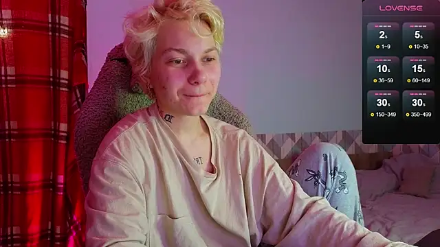 Snapshot of esajukyy chatting on March 2025 02:21:02 PM esajukyy online show from March 2025 02:21:02 PM