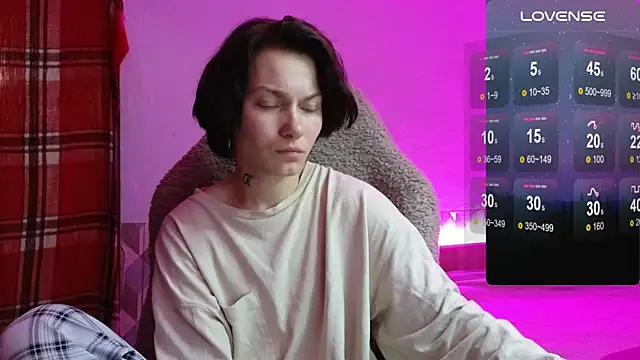 Snapshot of esajukyy chatting on September 2025 02:17:01 PM esajukyy online show from September 2025 02:17:01 PM