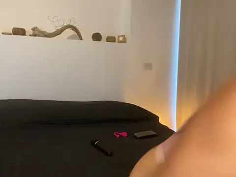 Samira-Summer online show from January 2025 04:13:02 PM