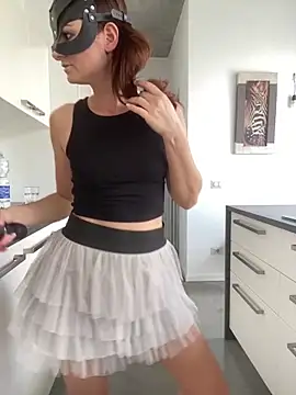 Samira-Summer online show from March 2025 02:12:01 PM