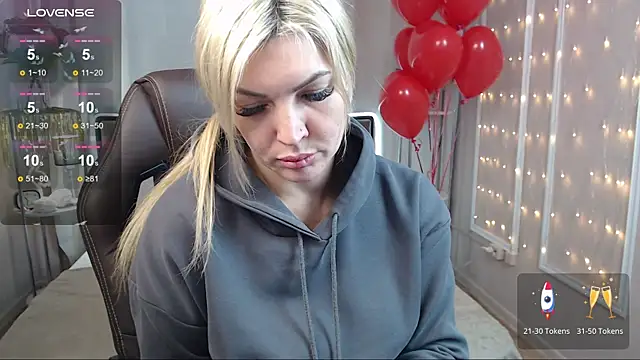 lissa voxx online show from February 2025 10:33:02 AM