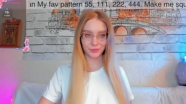 AliceMilman online show from February 2025 10:19:01 AM