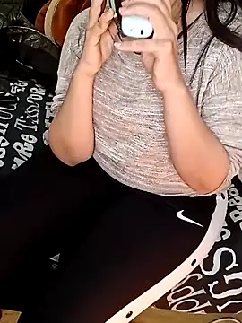 ShadiaStar online show from February 2025 04:57:01 PM