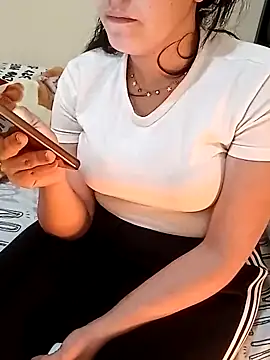 ShadiaStar online show from February 2025 08:31:01 PM