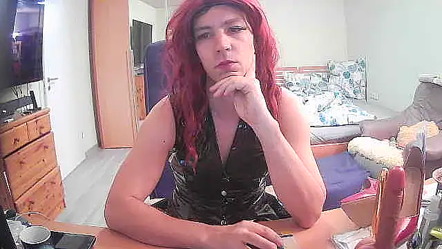 Kinky-Kristina online show from November 2025 07:57:01 PM