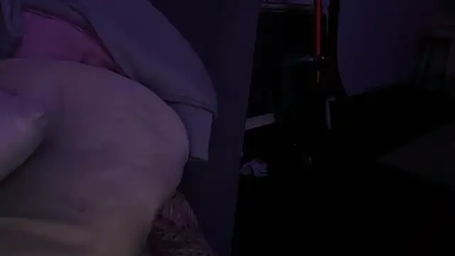 houy111111 online show from October 2025 09:56:01 PM