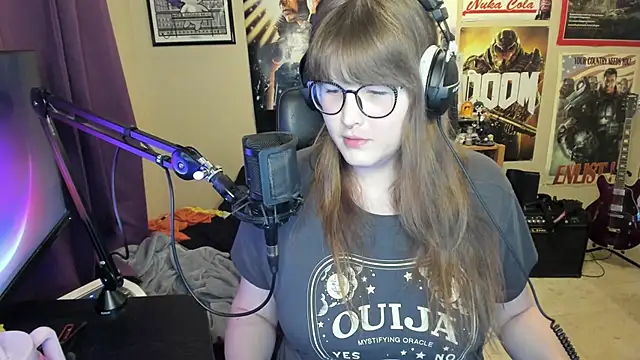 HannahCastle96 online show from October 2025 12:19:01 AM