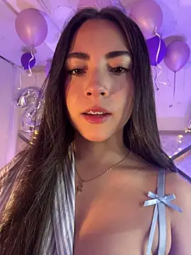 Melody 04 online show from March 2026 01:11:01 AM