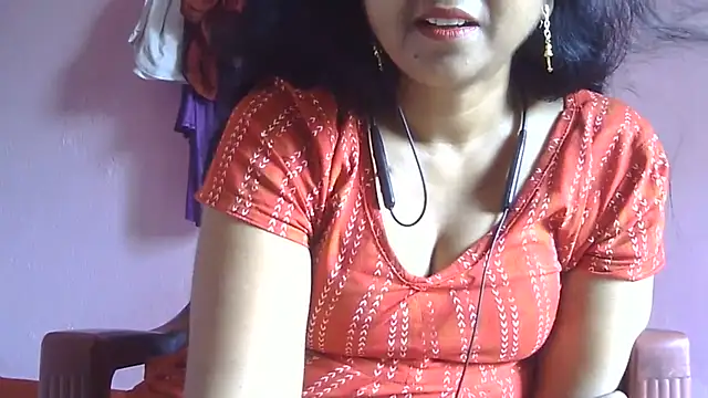 Snapshot of Suhana-sapna chatting on July 2026 05:09:02 AM Suhana-sapna online show from July 2026 05:09:02 AM