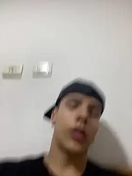 Flynn Riider online show from February 2025 08:52:02 PM