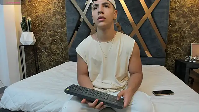 Flynn Riider online show from March 2025 11:40:02 AM