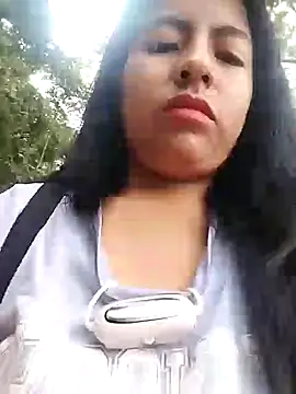 Danna-linyi online show from December 2024 01:06:02 PM