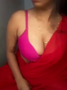 hinaa khan online show from December 2025 06:45:02 PM