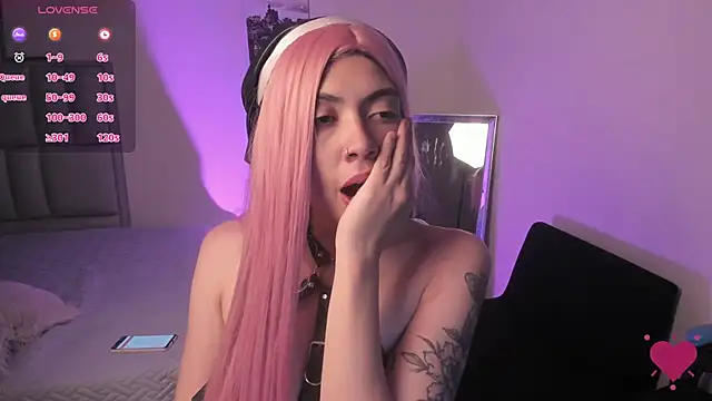 Snapshot of Aurora_Hotson chatting on February 2025 07:09:01 AM Aurora Hotson online show from February 2025 07:09:01 AM