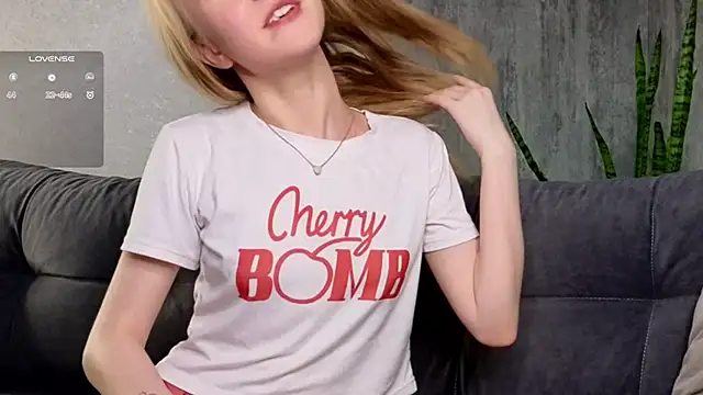 WiloneEsse online show from January 2025 01:31:01 AM